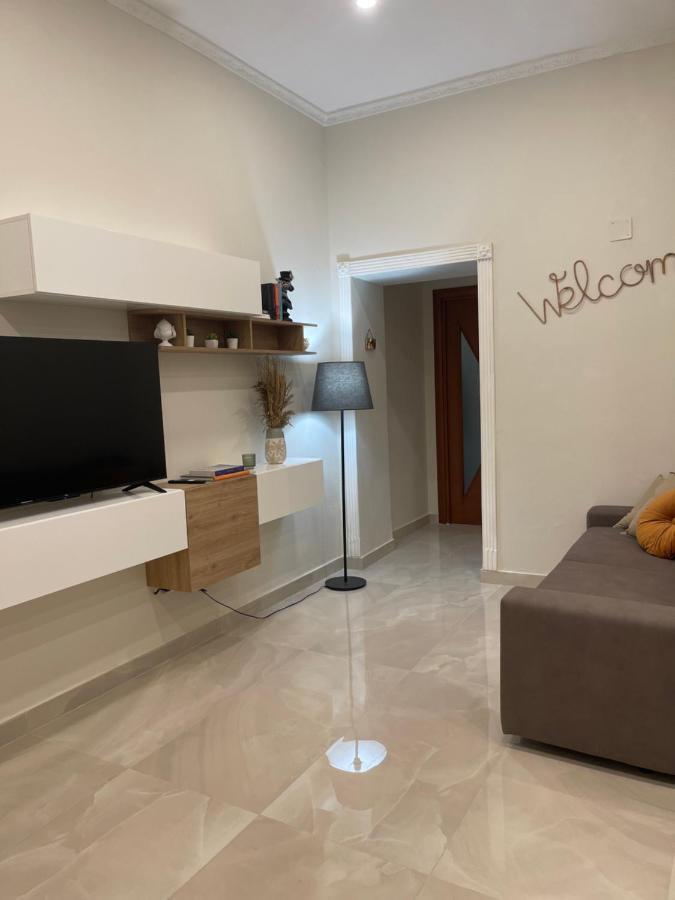 Miracles On 32Th Street Apartment Naples Exterior photo